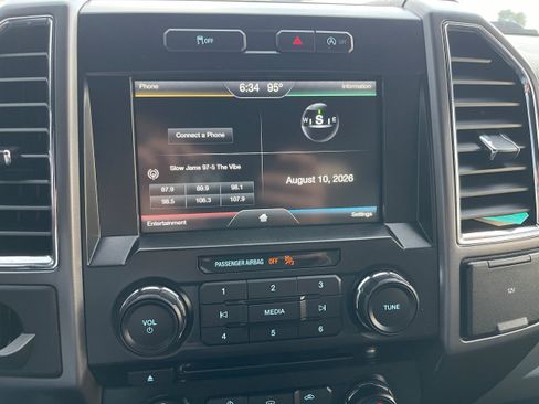 Used 2015 Ford F150 XLT w/ Equipment Group 301A Mid RWD image 17