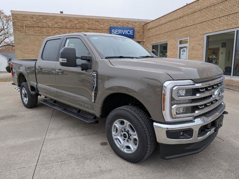 New 2026 Ford F250 XLT w/ XLT Premium Package image 5