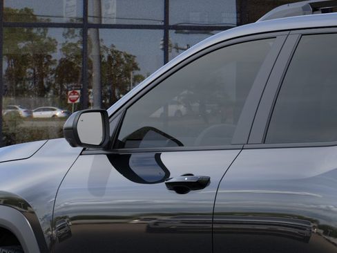 New 2026 Chevrolet Equinox LT FWD image 36