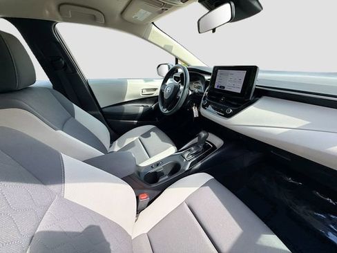 Used 2023 Toyota Corolla LE image 26