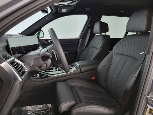 Used 2026 BMW X7 M60i AWD/4WD image 23