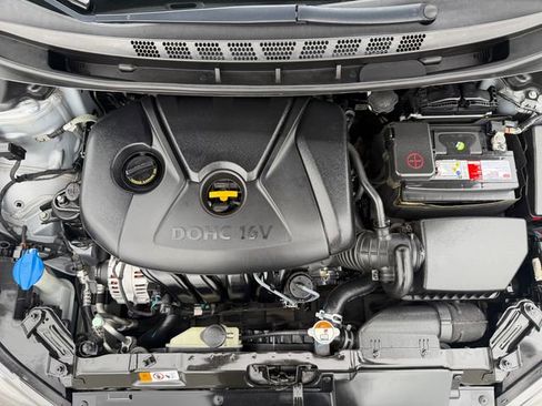 Used 2015 Hyundai Elantra Limited FWD image 21