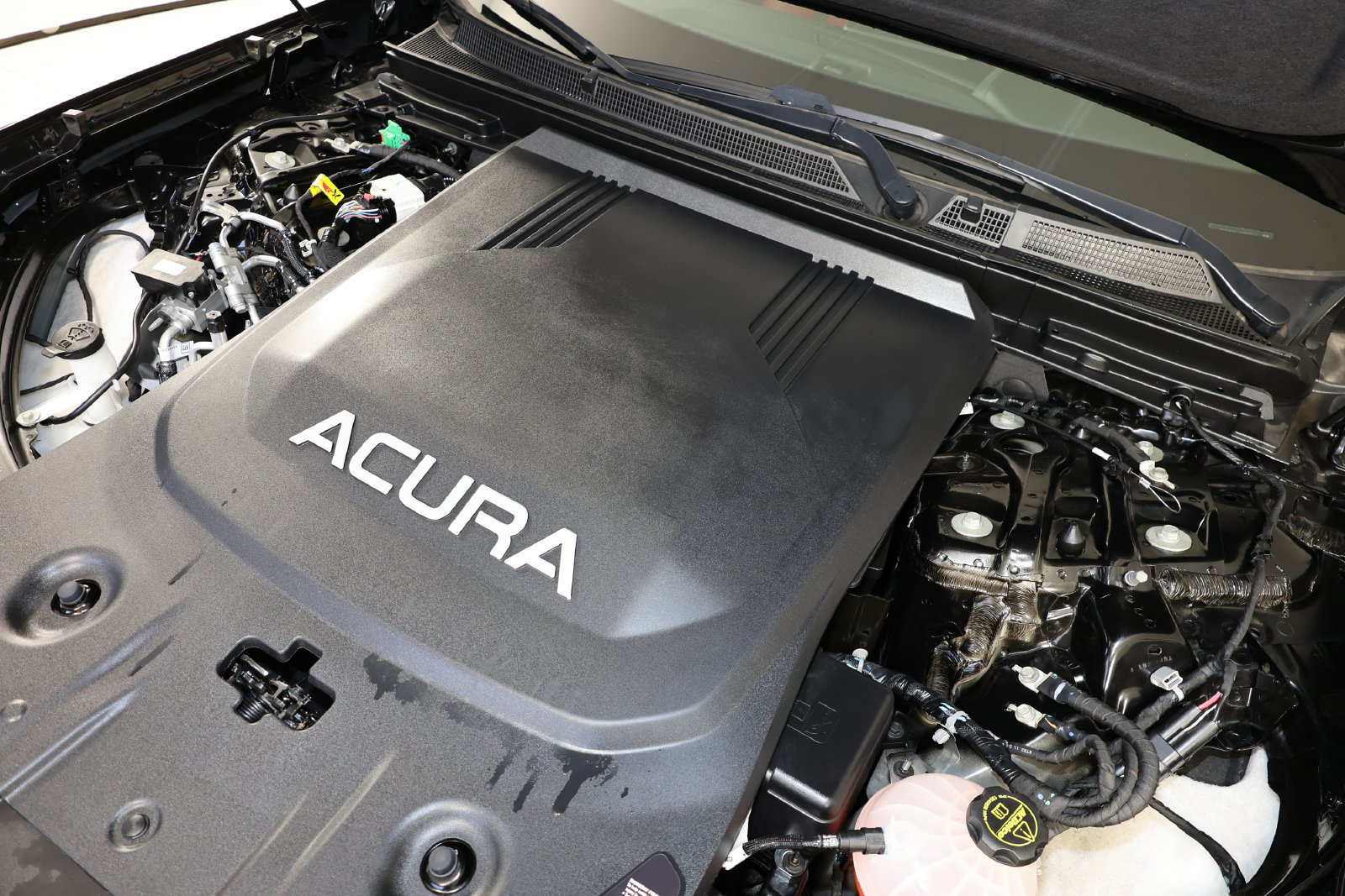 Used 2024 Acura ZDX A-Spec AWD/4WD image 33