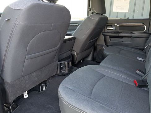 Used 2024 RAM 2500 Big Horn w/ Sport Appearance Package AWD/4WD image 26