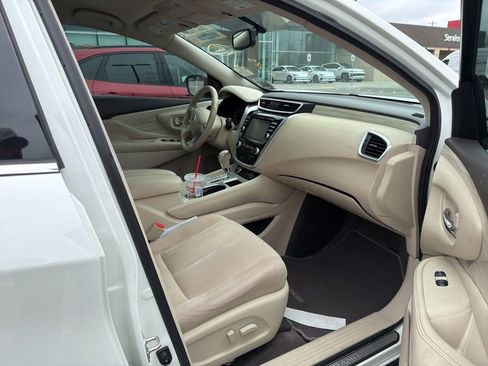 Used 2018 Nissan Murano SV w/ Cargo Package image 19