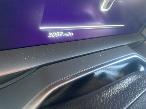 Used 2024 Nissan Z Performance w/ Heritage Edition image 15