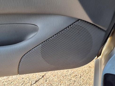 Used 2005 Toyota Corolla image 14