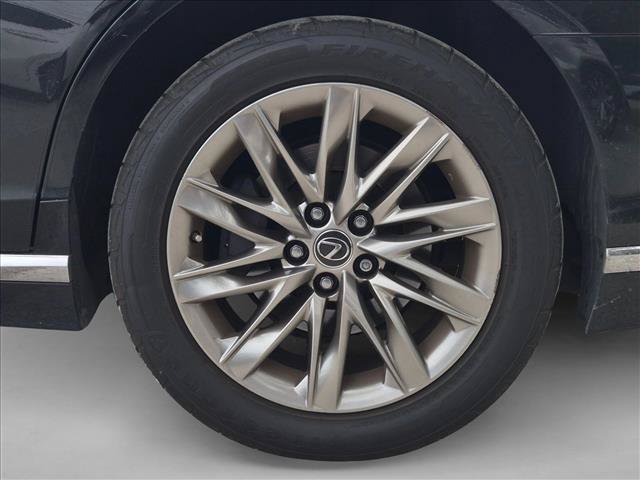 Used 2018 Lexus LS 500 w/ Interior Upgrade Package RWD image 13