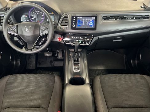 Used 2022 Honda HR-V EX image 3