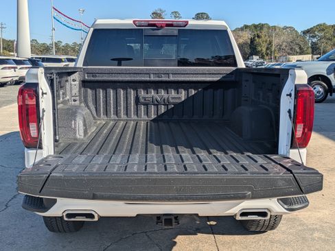 Used 2025 GMC Sierra 1500 AT4 w/ AT4 Premium Package image 11