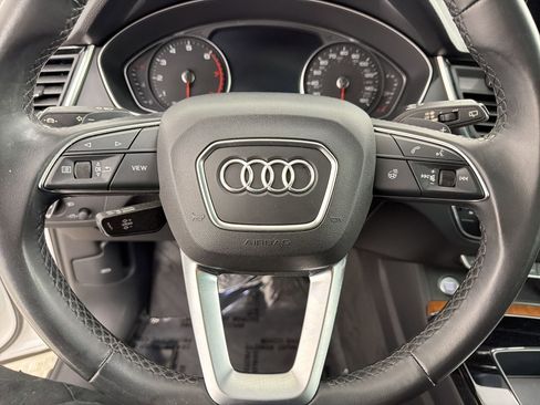 Used 2021 Audi Q5 2.0T Premium w/ Convenience Package AWD/4WD image 17