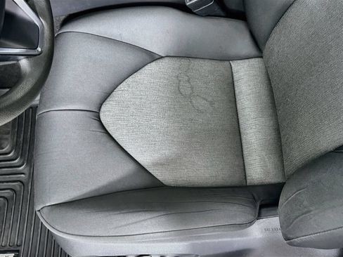 Used 2019 Toyota Camry LE FWD image 19