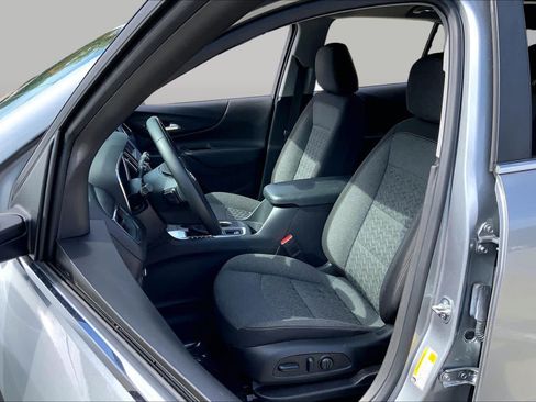 Used 2024 Chevrolet Equinox LT FWD image 8