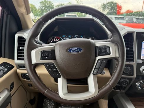 Used 2019 Ford F150 Lariat w/ Equipment Group 502A Luxury AWD/4WD image 13