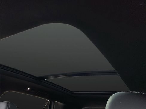 Used 2021 Volkswagen Atlas Cross Sport SEL Premium image 7