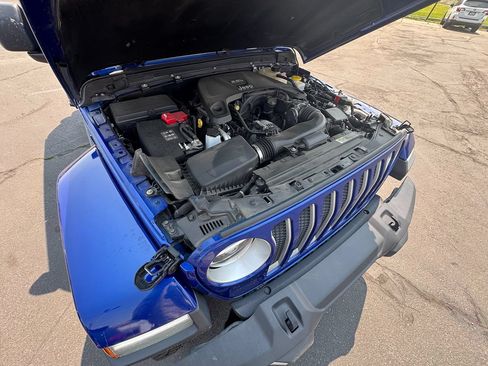 Used 2020 Jeep Wrangler Unlimited Sahara w/ Uconnect 4C Nav & Sound Group AWD/4WD image 36