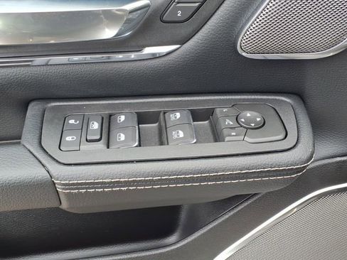 New 2026 RAM 1500 Laramie AWD/4WD image 16