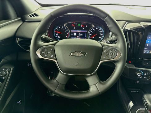 Used 2023 Chevrolet Traverse RS FWD image 11