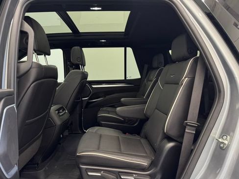 Used 2025 Cadillac Escalade Sport w/ LPO, ONYX Package AWD/4WD image 21