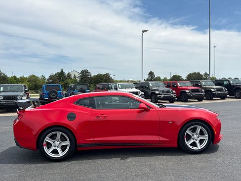 Used 2018 Chevrolet Camaro LS w/ Technology Package RWD image 2