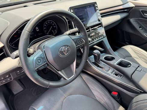 Used 2022 Toyota Avalon Limited w/ Advanced Safety Package FWD image 14