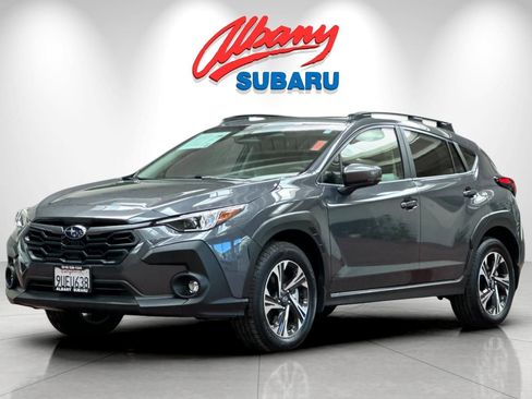 Used 2025 Subaru Crosstrek 2.0i Premium image 9