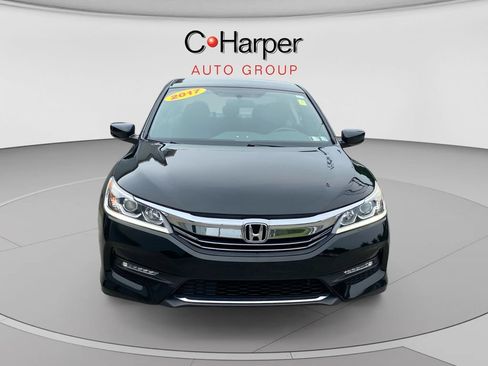 Used 2017 Honda Accord Sport image 8