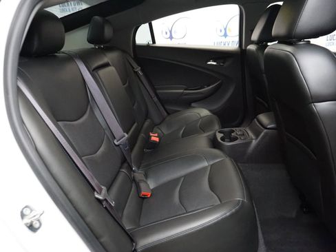 Used 2017 Chevrolet Volt Premier image 11