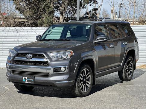 Used 2015 Toyota 4Runner Limited image 6