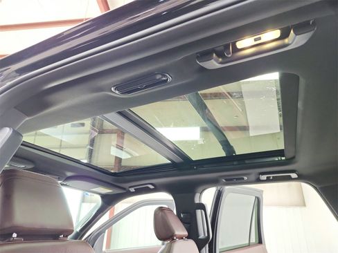 Used 2024 Ford Expedition Max Limited image 22