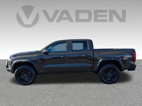 New 2025 Chevrolet Colorado Trail Boss w/ Off-Road Front Bumper Package image 27