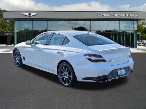 Used 2025 Genesis G70 2.5T image 5