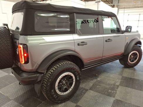 Used 2022 Ford Bronco Badlands w/ Sasquatch Package image 10