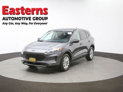 Used 2022 Ford Escape SE w/ Cold Weather Package image 51