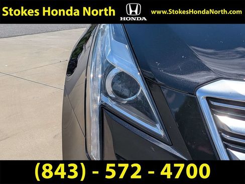 Used 2019 Cadillac XT5 FWD image 12