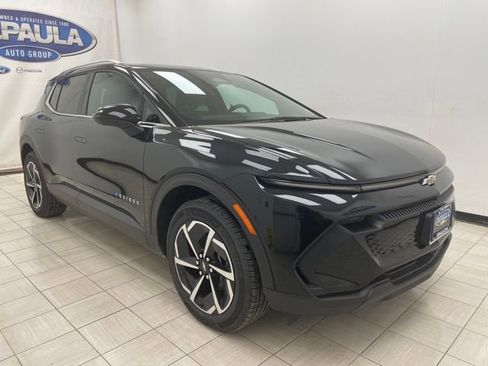 New 2026 Chevrolet Equinox EV LT image 1