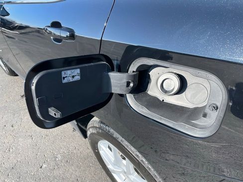 Used 2024 Chevrolet Equinox LT image 54