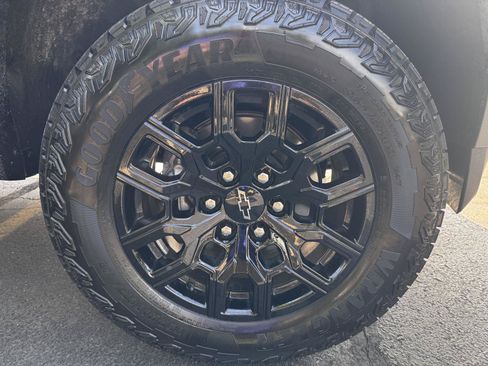 Used 2026 Chevrolet Colorado Trail Boss AWD/4WD image 10