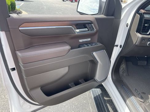 Used 2024 GMC Sierra 1500 Denali AWD/4WD image 23