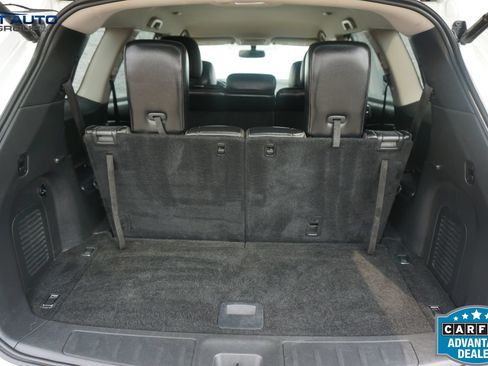 Used 2017 Nissan Pathfinder SL w/ Trailer Tow Package AWD/4WD image 17