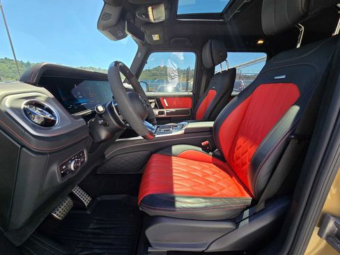 Used 2025 Mercedes-Benz G 63 AMG 4MATIC image 24