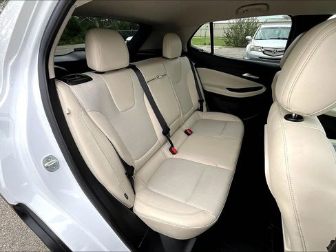 Used 2022 Buick Encore GX Select image 36