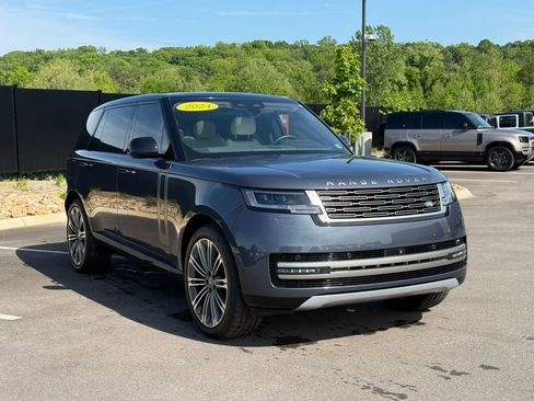 Used 2024 Land Rover Range Rover Long Wheelbase SE AWD/4WD image 5