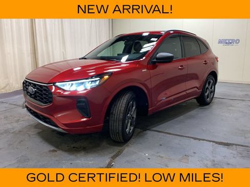 Used 2024 Ford Escape ST-Line w/ Tech Pack #1 AWD/4WD image 7
