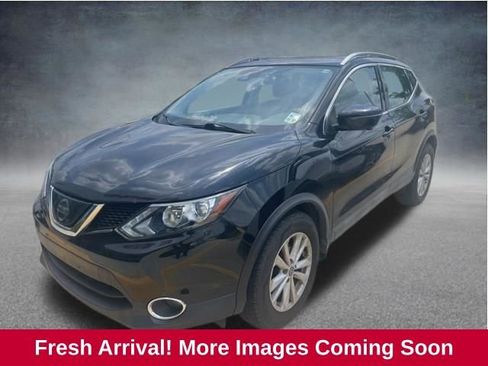 Used 2019 Nissan Rogue Sport SV w/ Technology Package FWD image 1