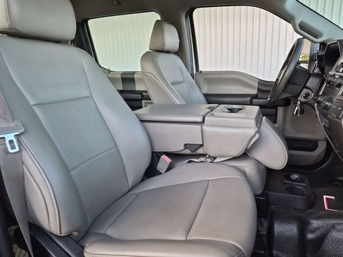 Used 2019 Ford F250 XL w/ Power Equipment Group RWD image 16
