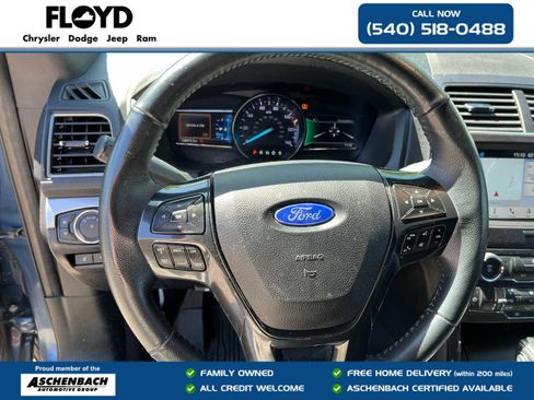 Used 2018 Ford Explorer XLT w/ Equipment Group 201A AWD/4WD image 13