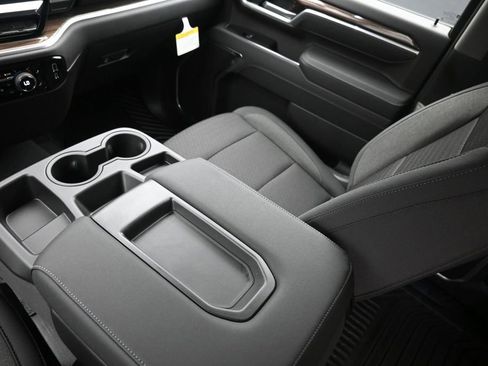 New 2026 Chevrolet Silverado 2500 LT w/ Convenience Package AWD/4WD image 15