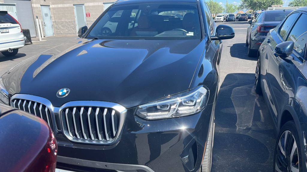 Used 2022 BMW X3 sDrive30i w/ Convenience Package w/ZPA RWD image 2