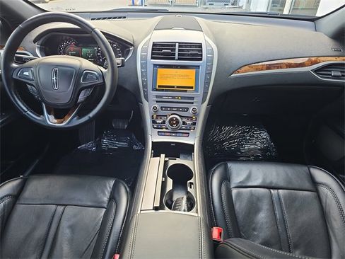 Used 2019 Lincoln MKZ Reserve image 11